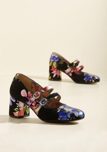  Peerless Personality Suede Heel In Black Blossom In 36