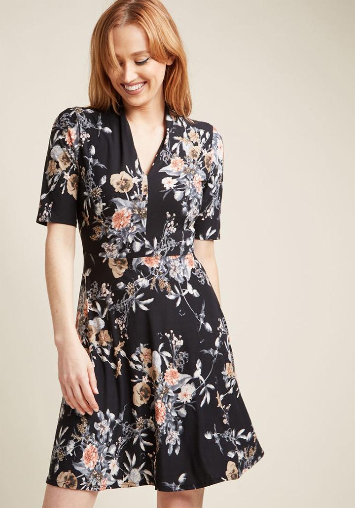 Modcloth Warranted Wanderlust Floral Dress In Black In Xl