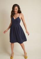 Modcloth V-neck Pleated A-line Dress In Navy In 4x