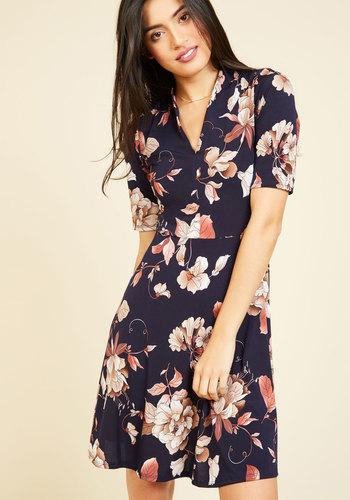  Warranted Wanderlust Floral Dress In Navy In L