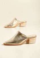  Mule Be Back Leather Heel In Gold In 6