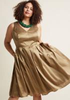 Modcloth Fancy Pleated Midi Dress In Gold In 1x