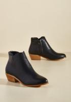  Well-versatiled Vegan Bootie In Black In 8