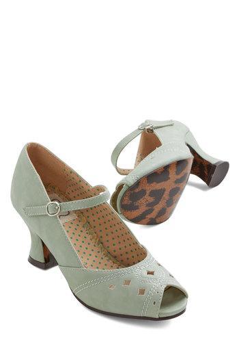 Bettie Page Shoes Dance Of Your Dreams Heel In Mint