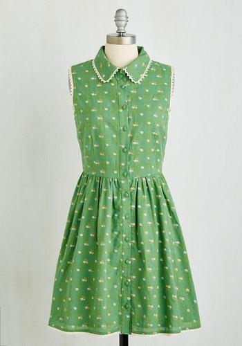 Mooncollection Picket Fence Perfection Dress