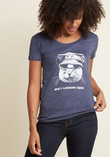 Modcloth Claw Enforcement T-shirt In Xs