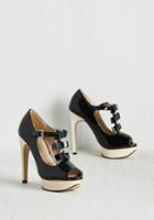 Prestigefootwearinc Bows A Question Heel