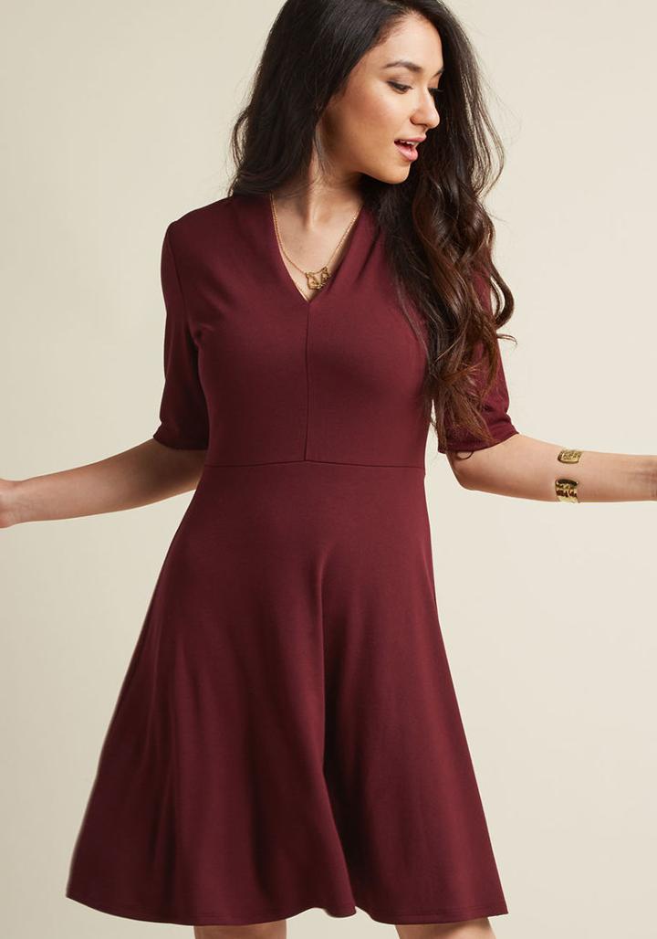 Modcloth Warranted Wanderlust Knit Dress In Burgundy In S