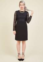 Sultry-faceted Lace Dress In 4