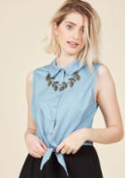Modcloth Pros And Convertibles Button-up Top In Chambray