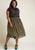 Modcloth Metallic Pleated Skirt In Xxs