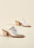 Modcloth Mule Be Back Leather Heel In Gold