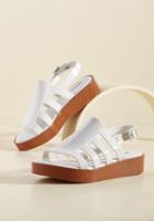  Flatform An Opinion Sandal In 9