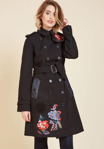 Vogue Vacation Trench In 38