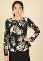  Stylishly Certain Floral Top In Black Blooms In L
