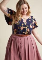 Modcloth Elegant Edit V-neck Knit Top In Floral Navy In Xs