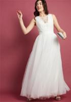 Chichilondon Chi Chi London Ceremonial Majesty Maxi Dress In White In 16