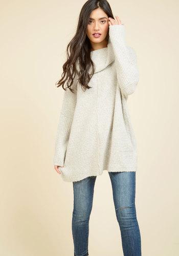  Throw In The Cowl Sweater In Mist In M