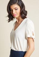 Modcloth Ideal Discovery Short Sleeve Blouse In Cream In 3x
