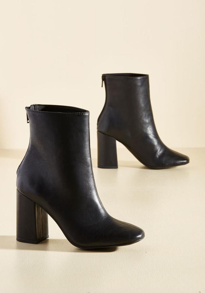 Modcloth Minute By Minimalist Block Heel Boot In Black