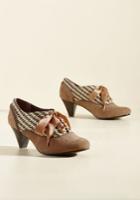  Have A Great Teatime Oxford Heel In Chai In 8.5