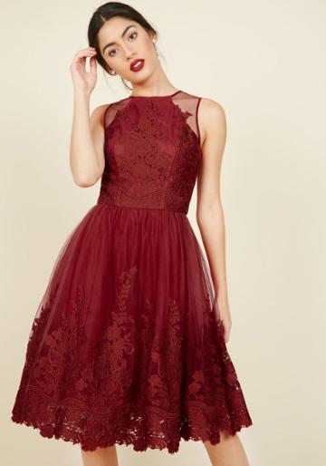 Modcloth Chi Chi London Radiant Reunion Lace Dress In 20
