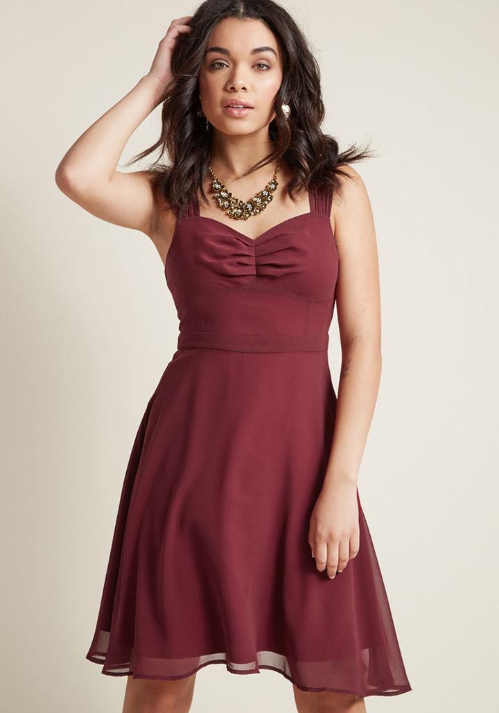 Modcloth Sleeveless Chiffon Cocktail Dress In Burgundy In L