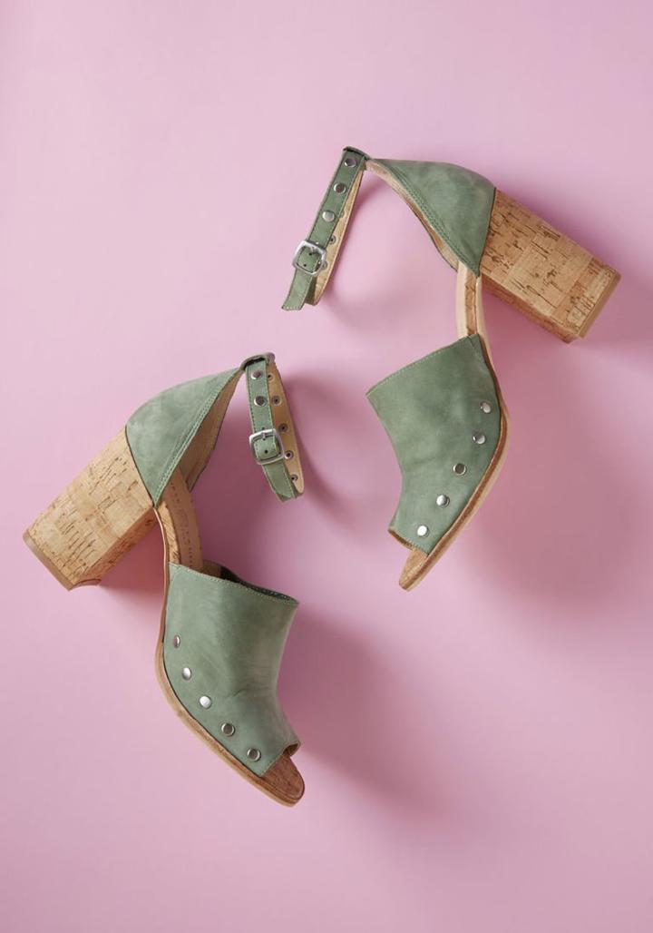 Modcloth Fresh Perspective Suede Block Heel In 10