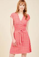  The Ace Of Ease Wrap Dress In Bright Gingham In Xs