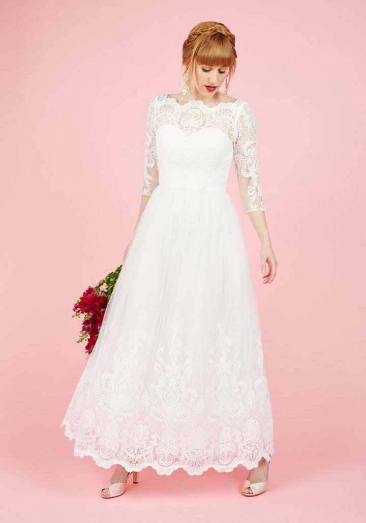 Chichilondon Chi Chi London Sophisticated Ceremony Maxi Dress In White In 12