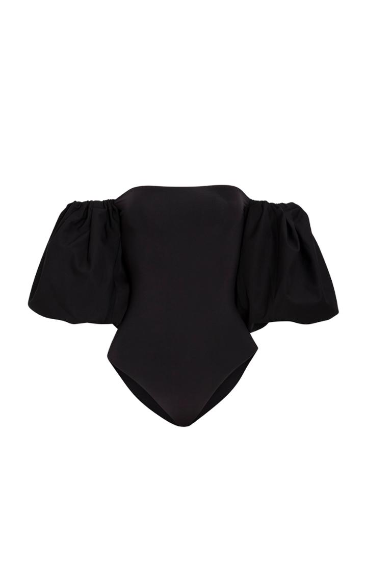 Moda Operandi Maygel Coronel Theo One Piece