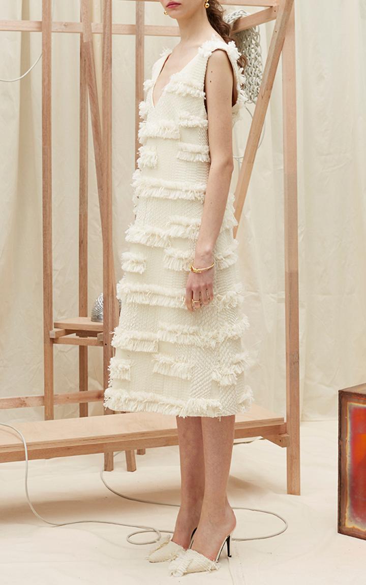 Goen.j Sleeveless V Neck Dress