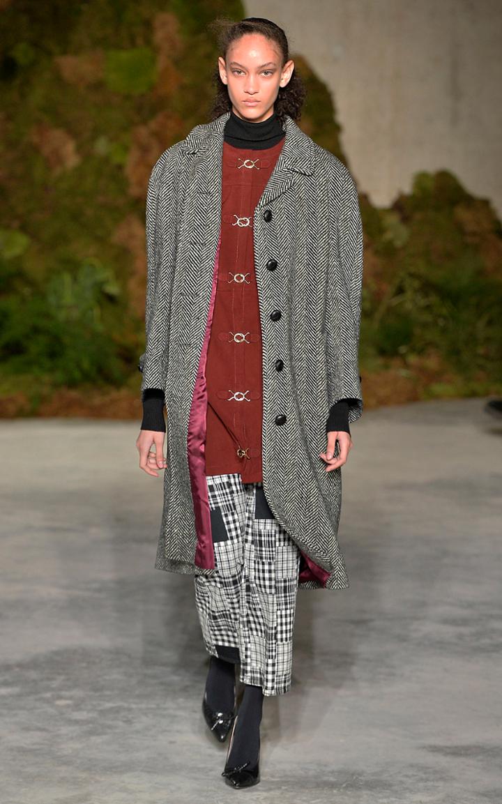 Alexachung Single-breasted Wool Herringbone Coat