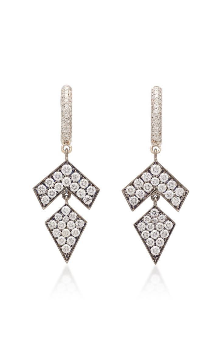 Busatti Arrow 18k White Gold And Diamond Earrings