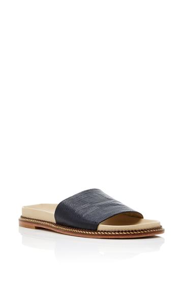 Mari Giudicelli Lagoa Sandals