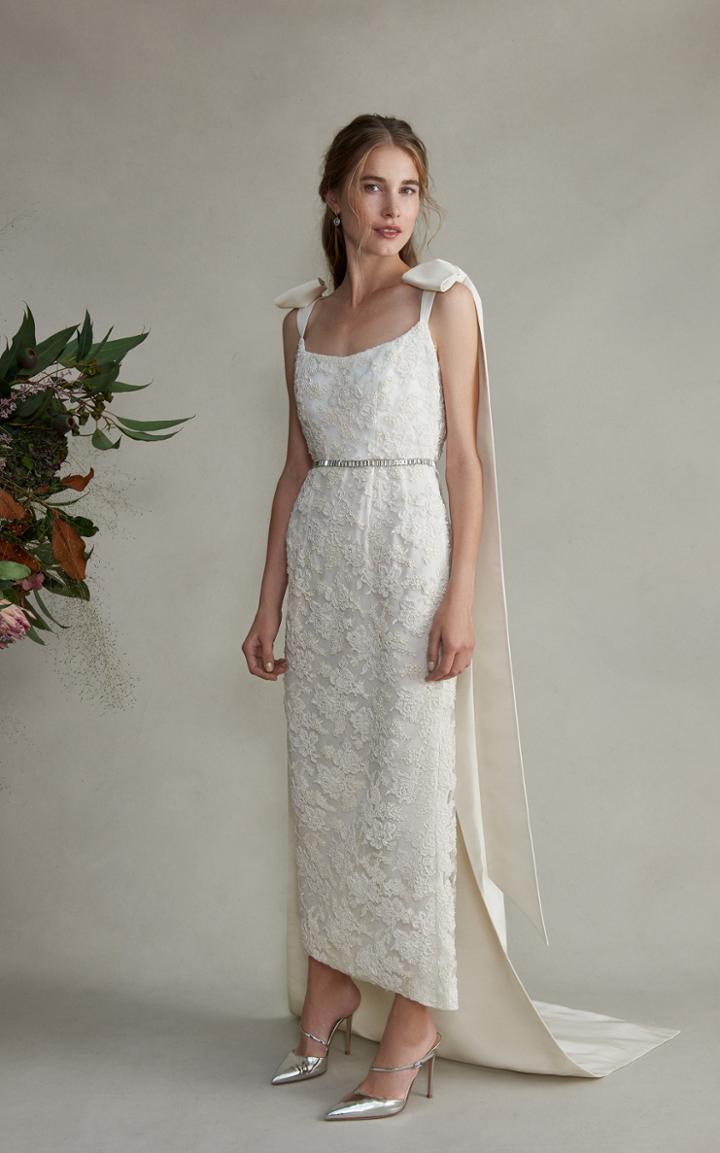 Markarian Celestia Embellished Lace Dress With Train