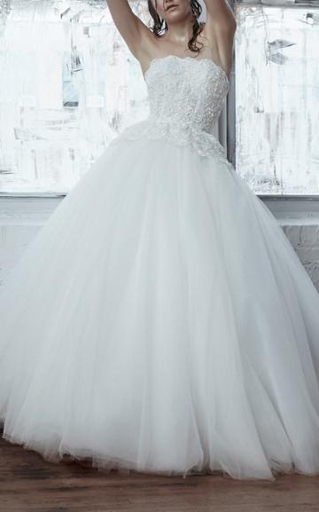 Isabelle Armstrong Milagros Strapless Embellished Gown