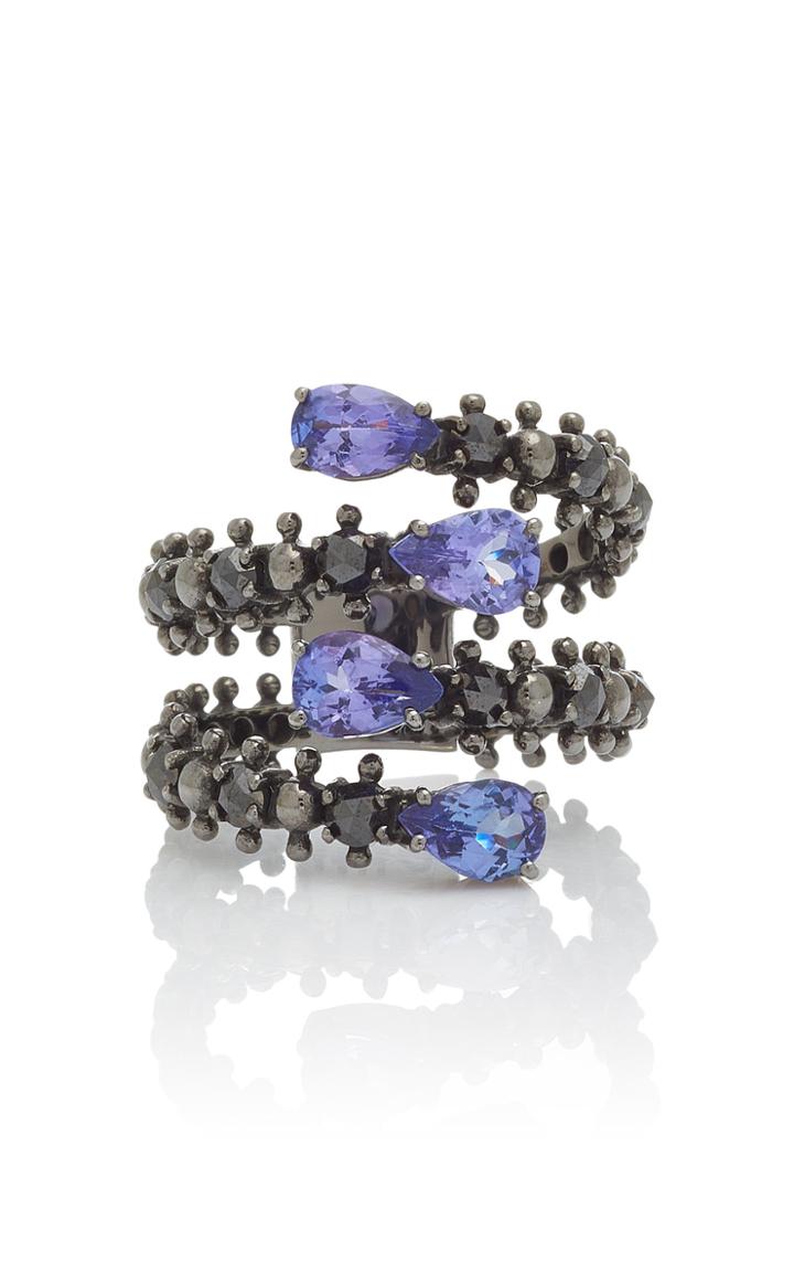 Carla Amorim Jardim Vertical Ring