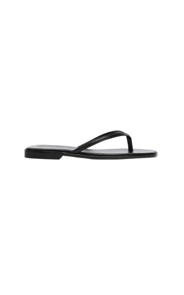 Moda Operandi Flattered Ylva Sandals