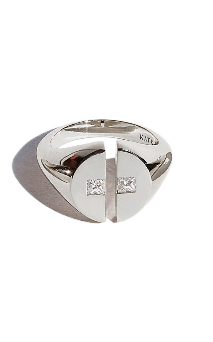 Moda Operandi Katkim 18k White Gold Cove Signet Ring