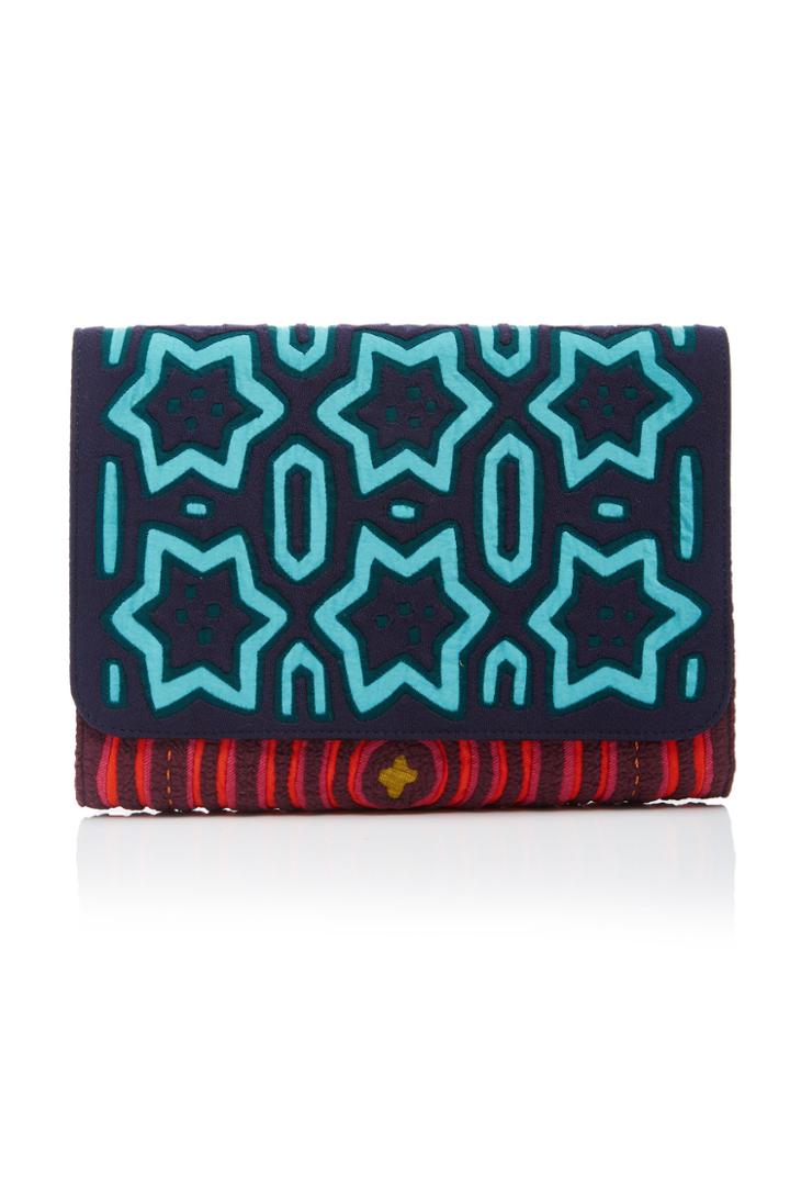 Mola Sasa Niskua Puguib Clutch