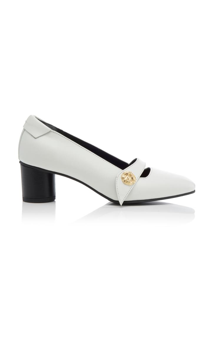 Reike Nen Buckle Pump