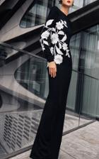 Moda Operandi Naeem Khan Long Sleeve Crepe Gown With Floral Applique