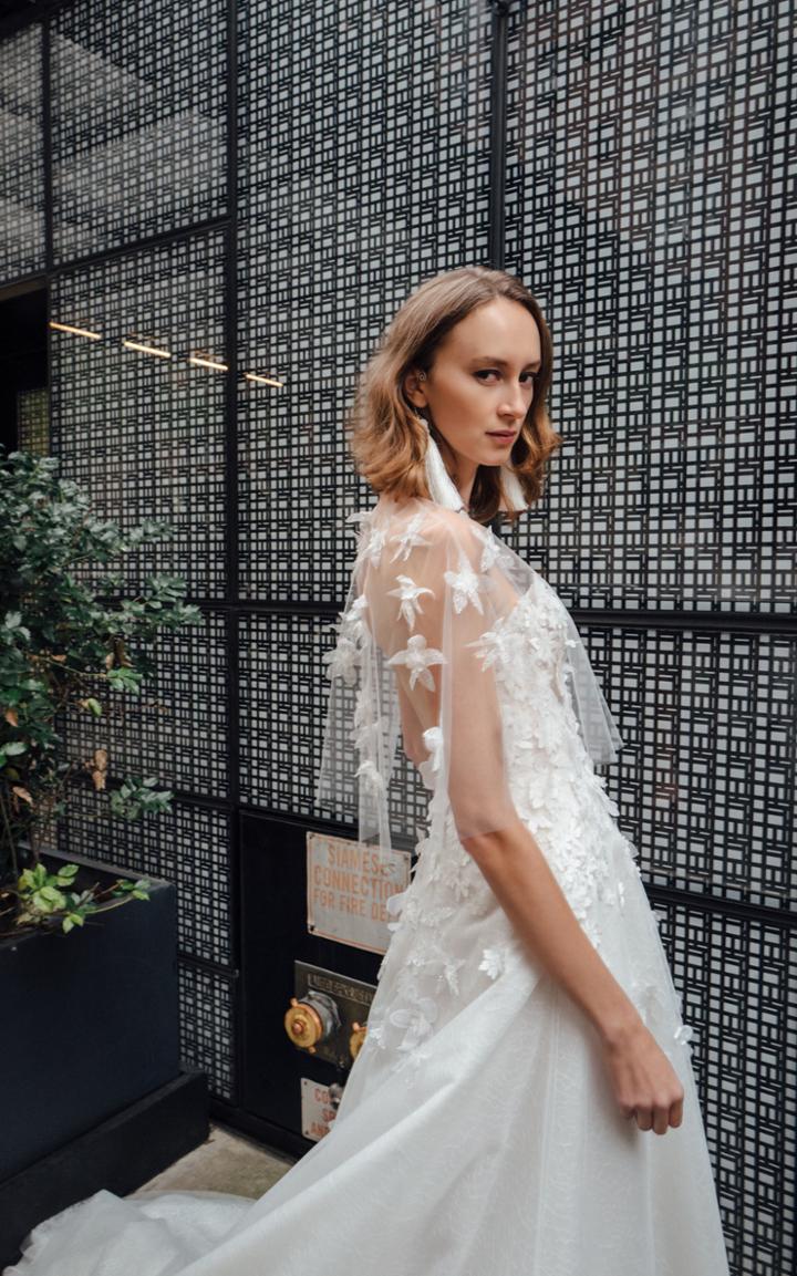 Mira Zwillinger Nerry Chantilly Lace Cape Overlay