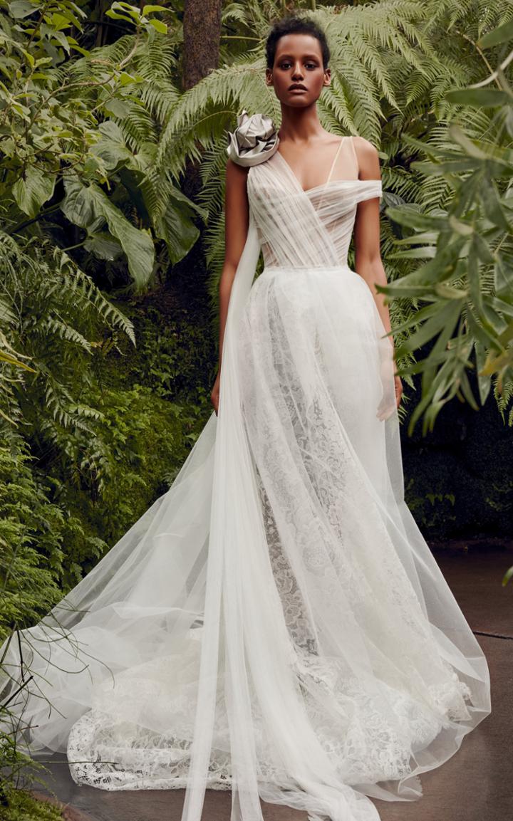 Vera Wang Camelia A-line Asymmetrical Tulle Gown With Macrame Lace Skirt