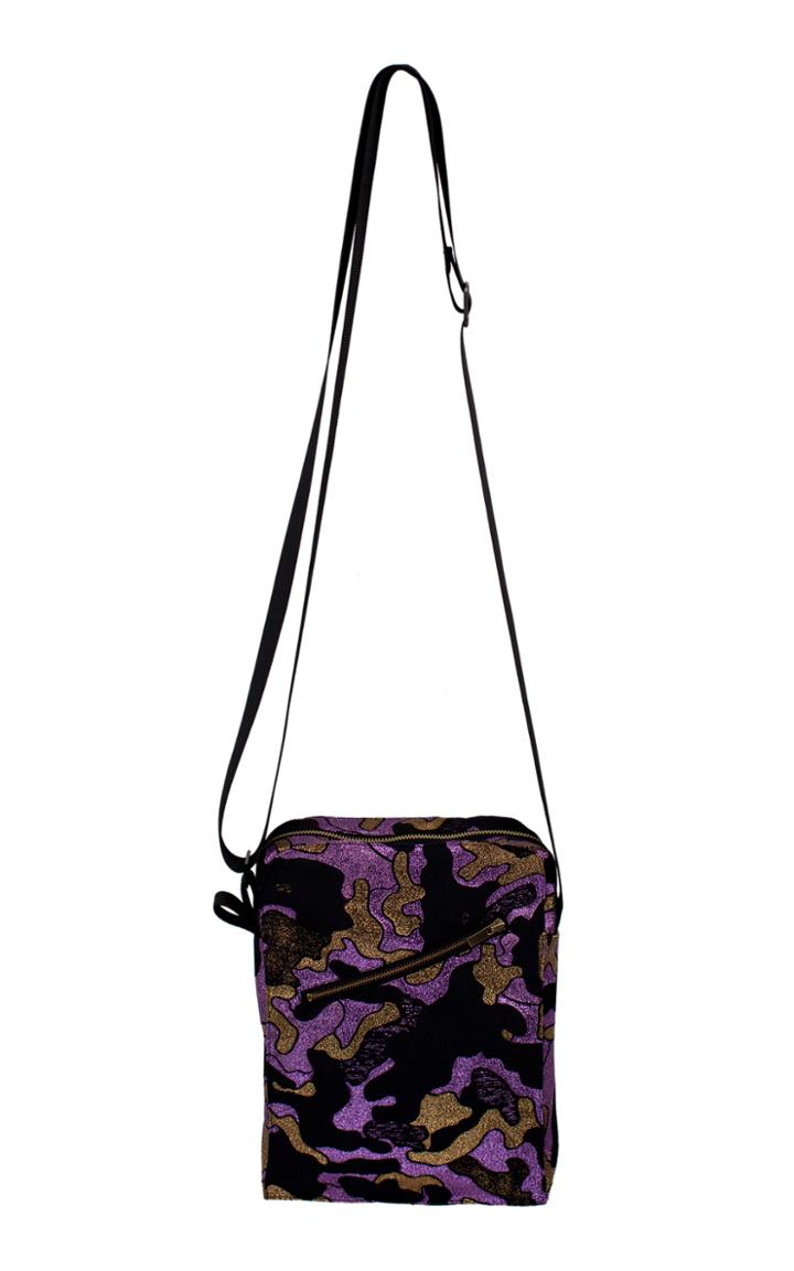 Baum Und Pferdgarten Lehana Camouflage Shoulder Bag