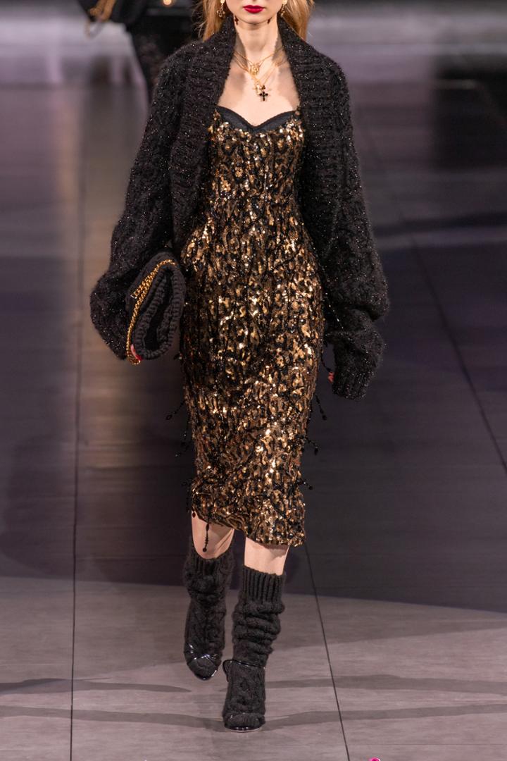 Moda Operandi Dolce & Gabbana Shawl-lapel Knit Cardigan