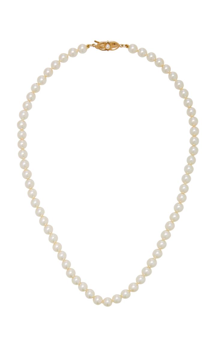 Timeless Pearly Pearl Necklace