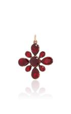 Vela Vintage 9k Gold Garnet Pendant
