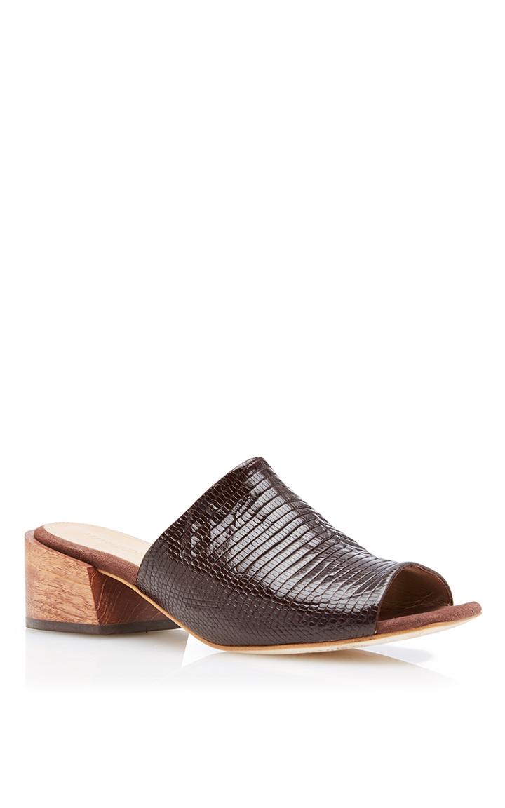 Mari Giudicelli Regia Sandal